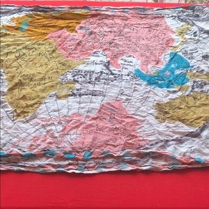 🟡BG INFINITY SCARF featuring world maps
